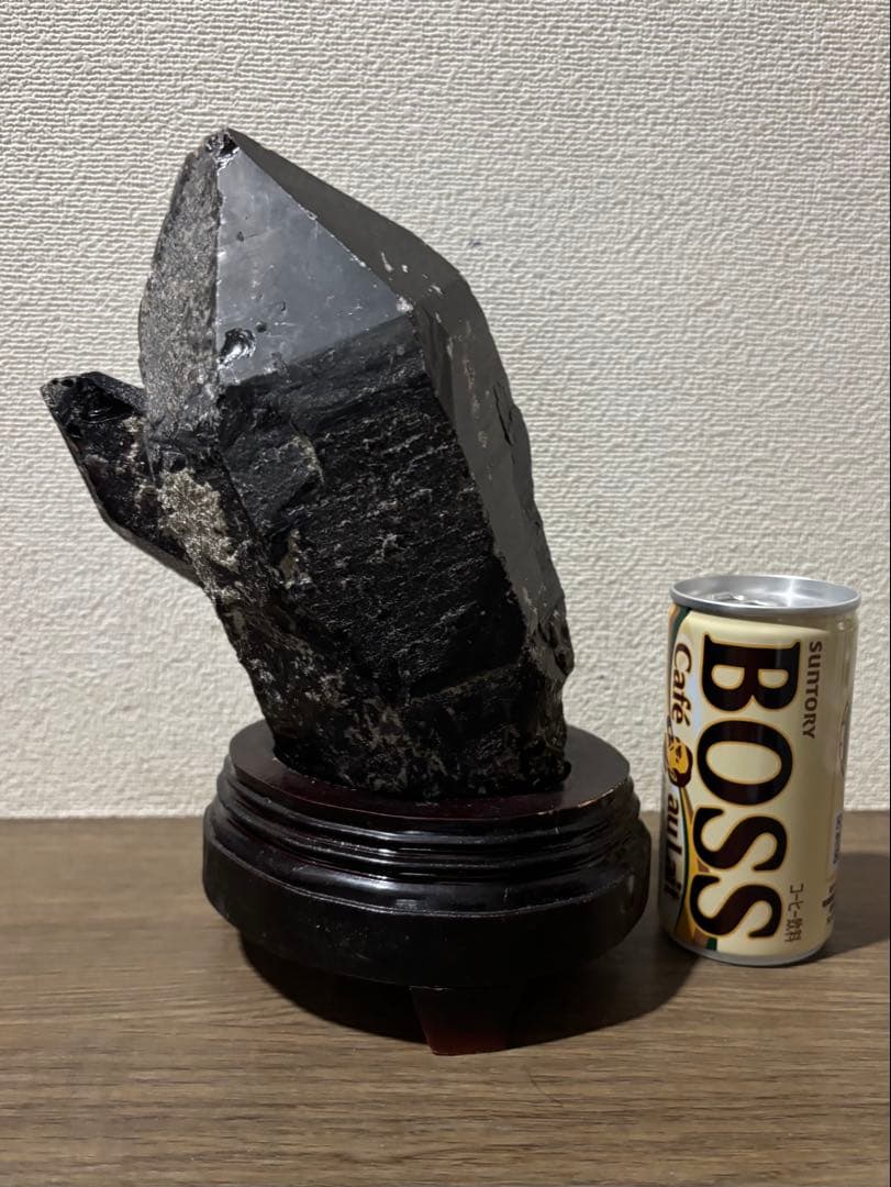 黒水晶　モリオン　原石　木製スタンド付き　2.3kg 特大結晶　パワーストーン