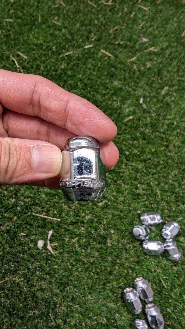 YOKOHAMA iG60 205/55R17 冬用タイヤ4本 ナット/カバー付