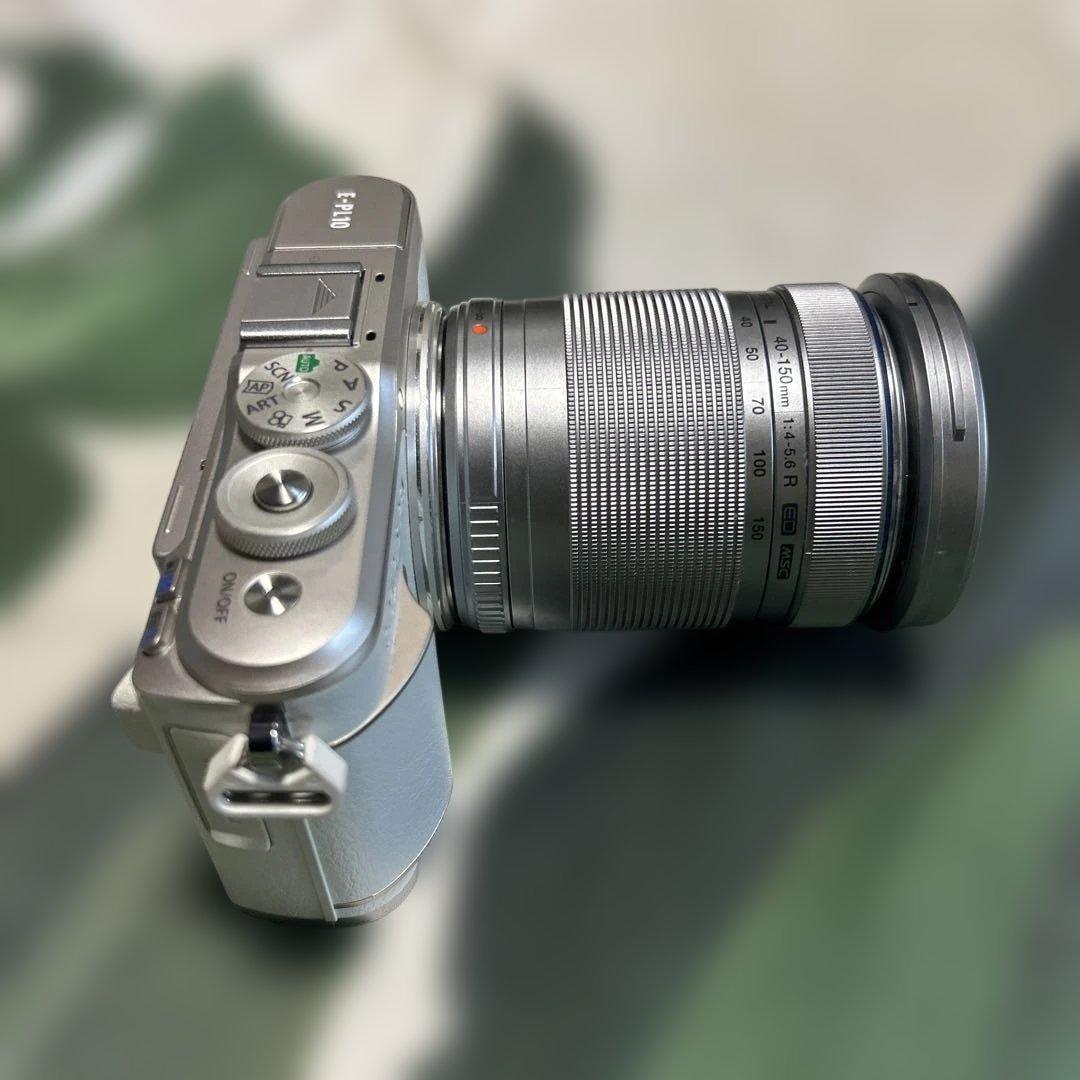 Olympus E-PL10 ホワイト/シルバー　40-150mm
