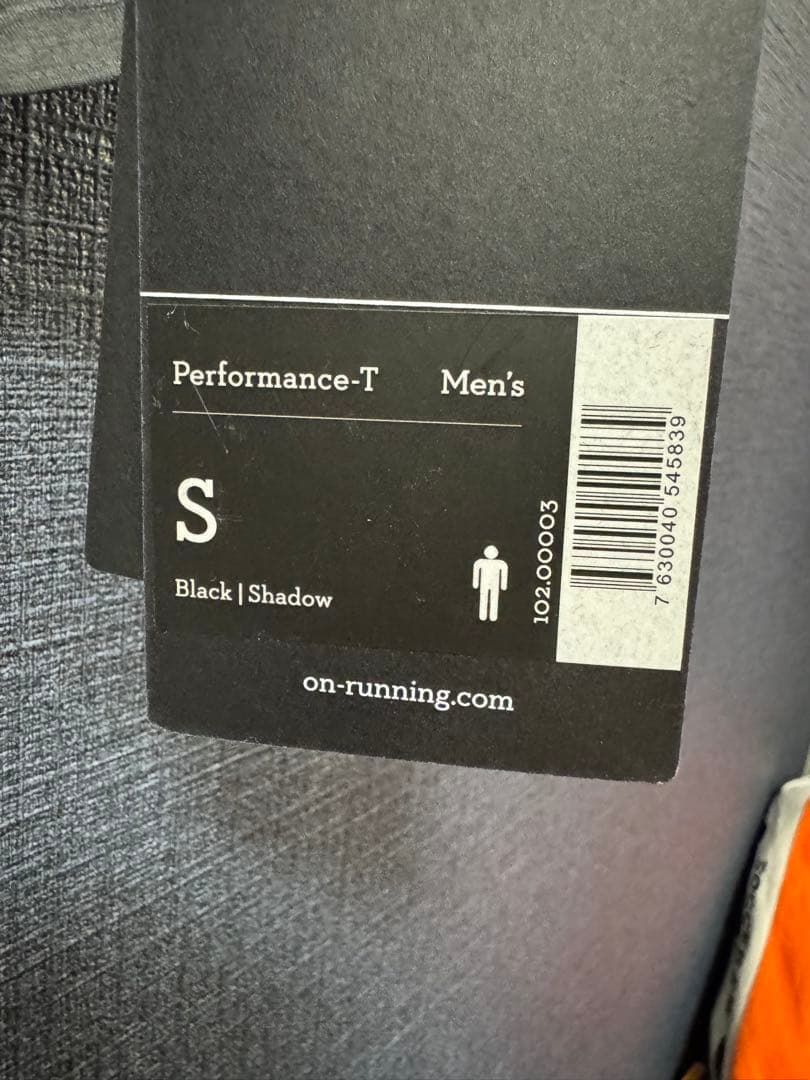 onトレーニングウェア上下セット　メンズS