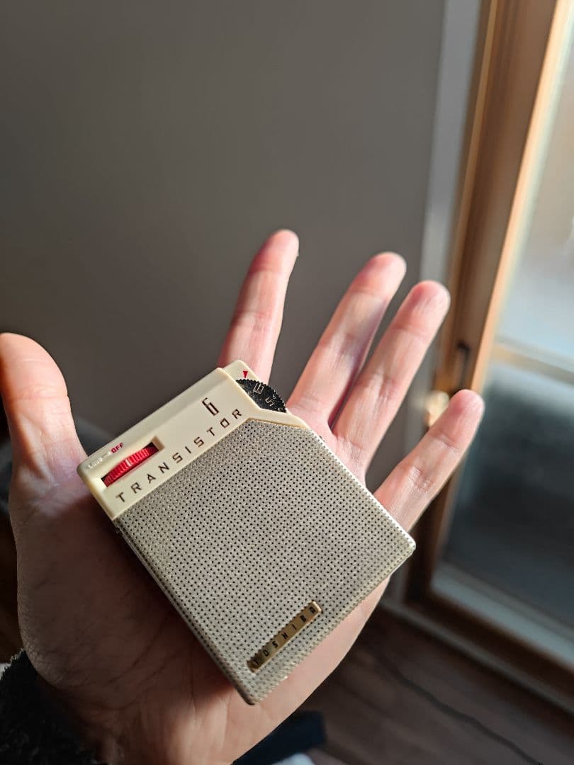 東芝 極小型 トランジスタラジオ 1959年製