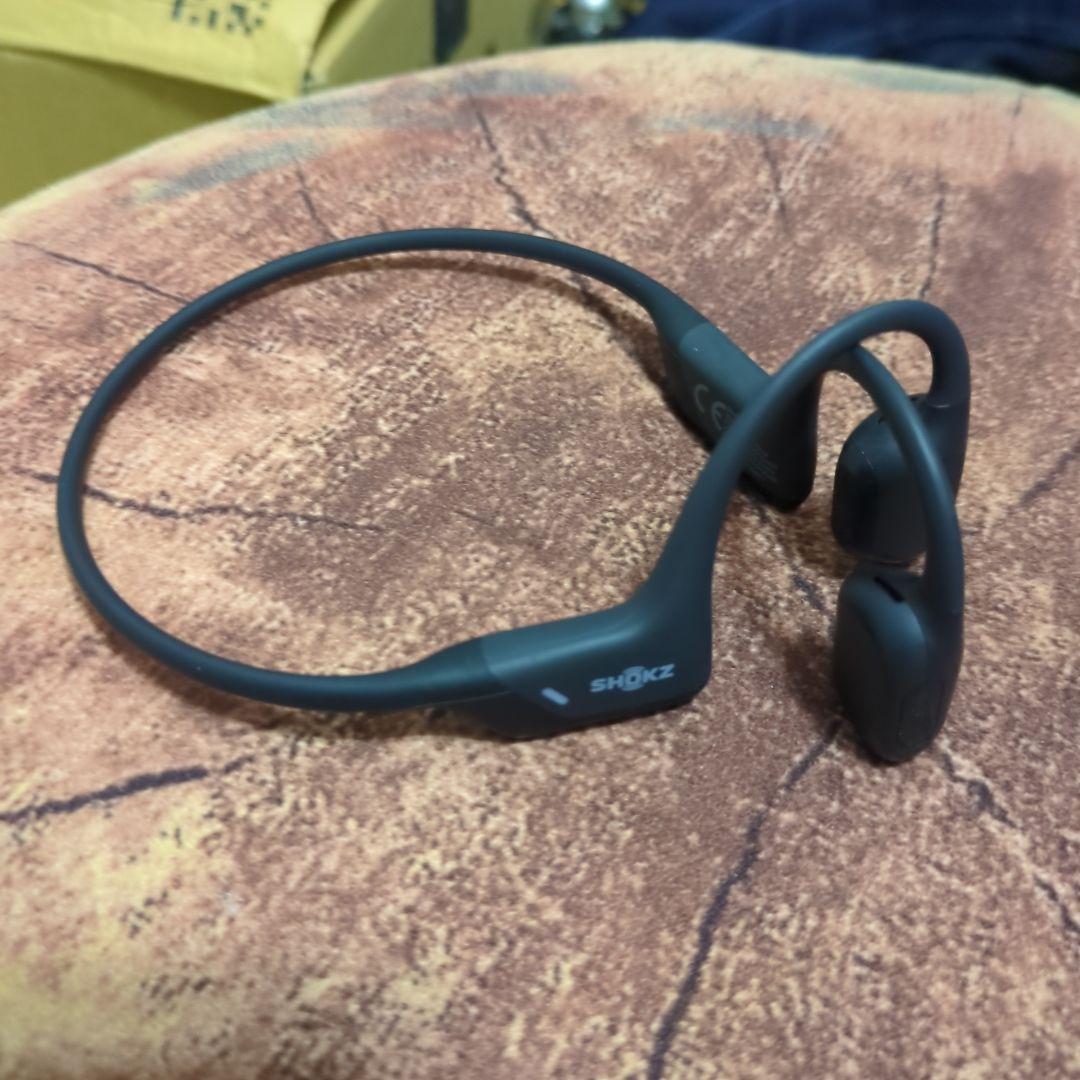 Shokz OpenRun 骨伝導イヤホン