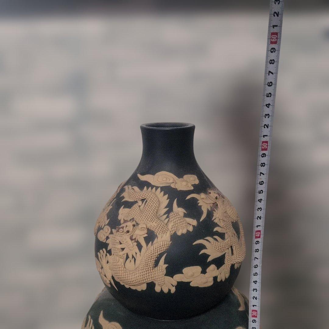 中国美術 宜興紫砂 龍浮彫 瓢箪型大壺 落款「曹燕萍制」 台座付