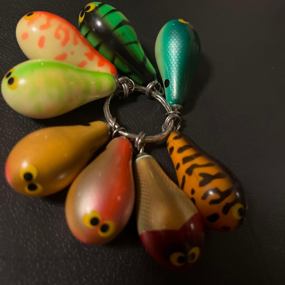 ザウルスバルサ50 キーホルダー8個セット