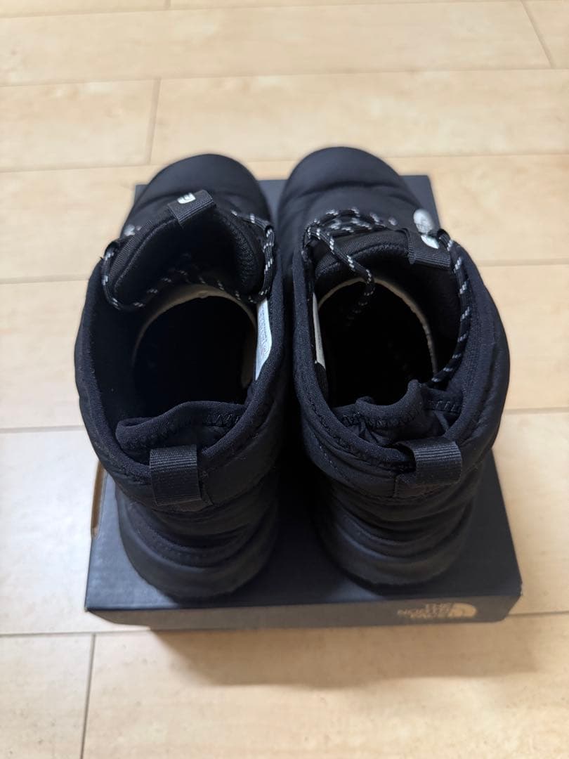 ノースフェイス ヌプシ チャッカ NF0A7W46ウィメンズ 黒 23cm