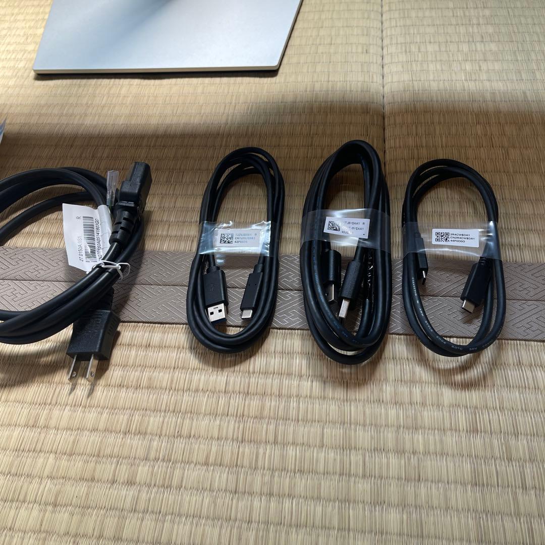 Dell 32インチ4K USB-Cハブ モニター P3223QE 保証付　32