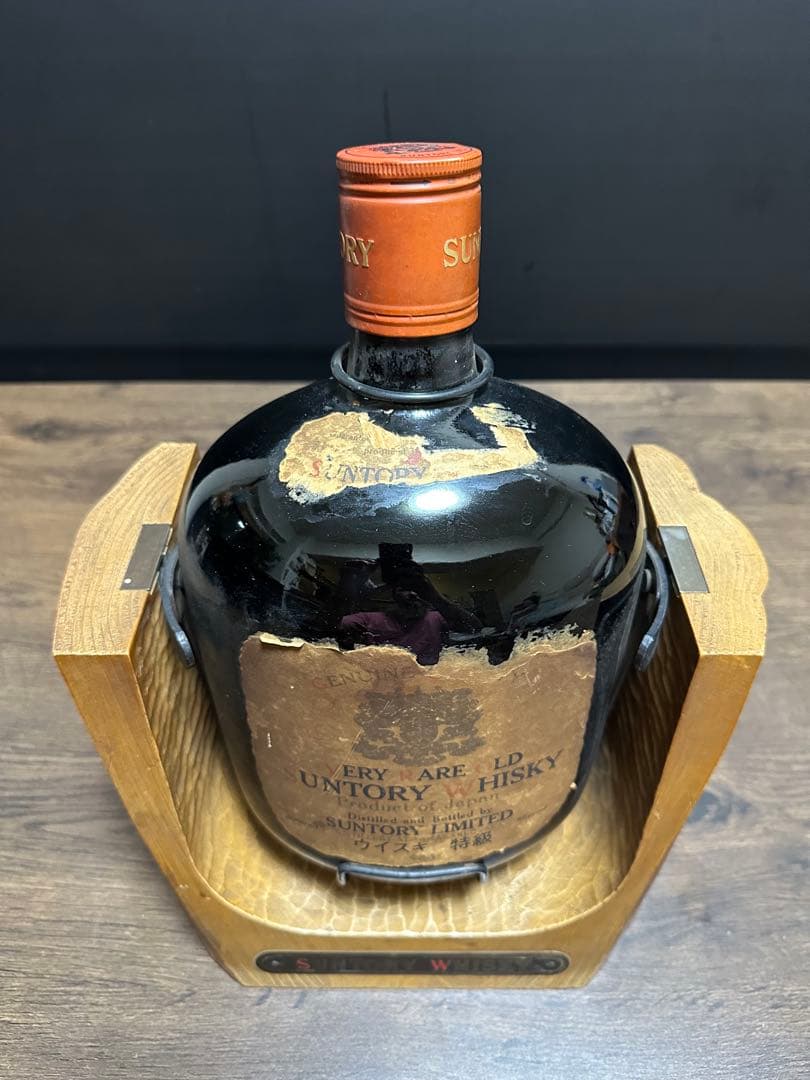 未開封　サントリーウイスキー SUNTORY WHISKY 飾台 4000ml