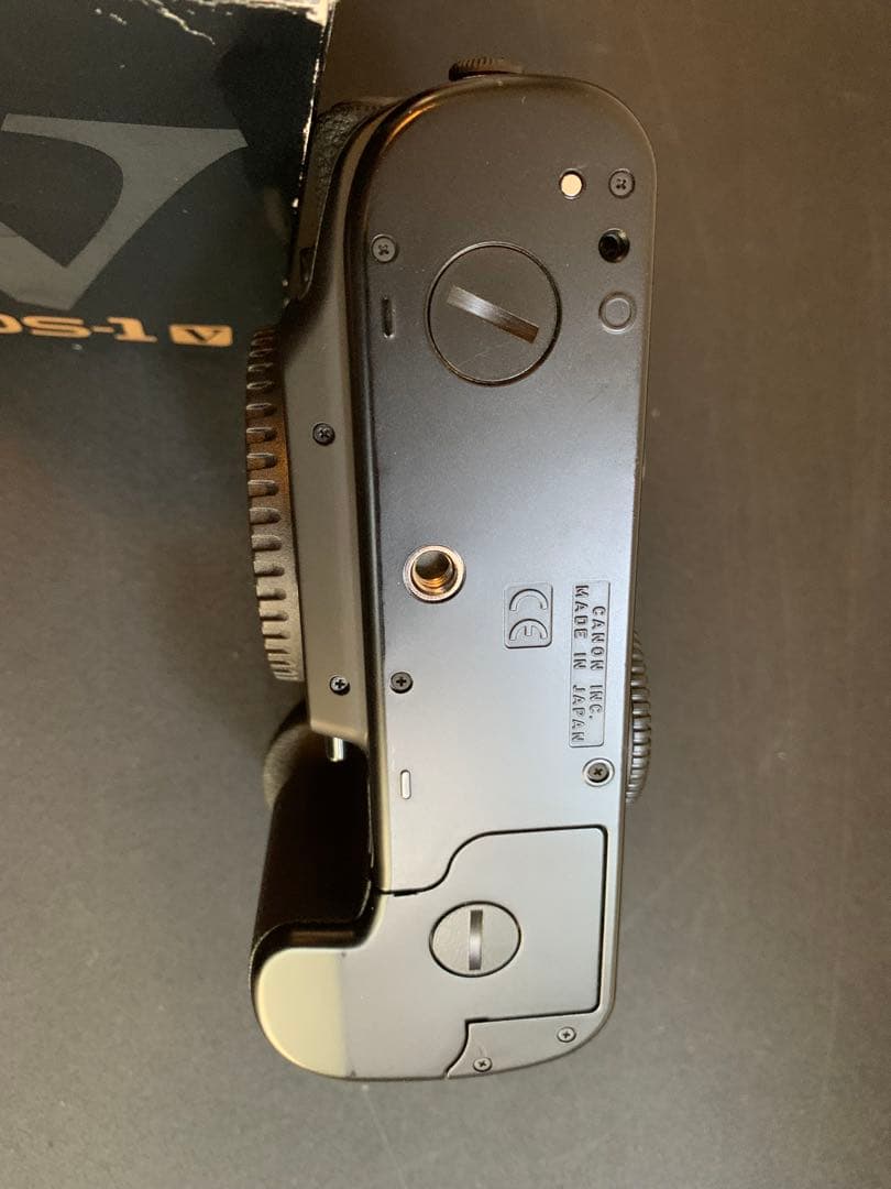 フィルムカメラ EOS-1 V