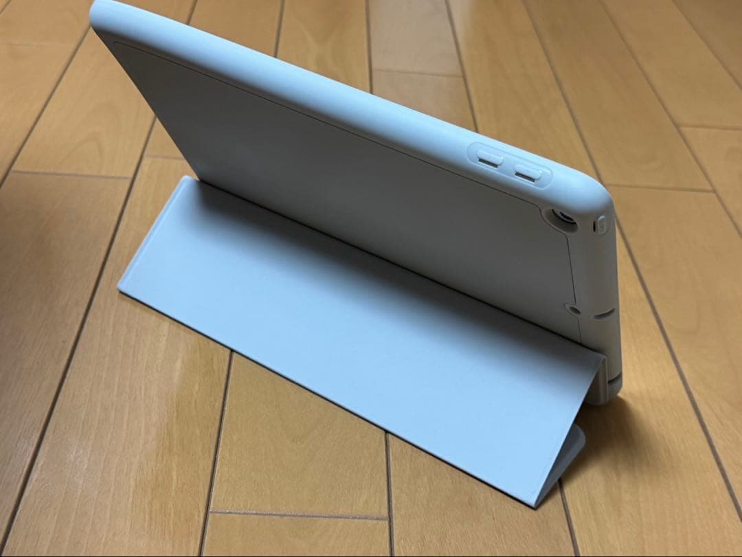 iPad第6世代 Wi-Fiモデル 128GB（タッチペン、ケース付き）