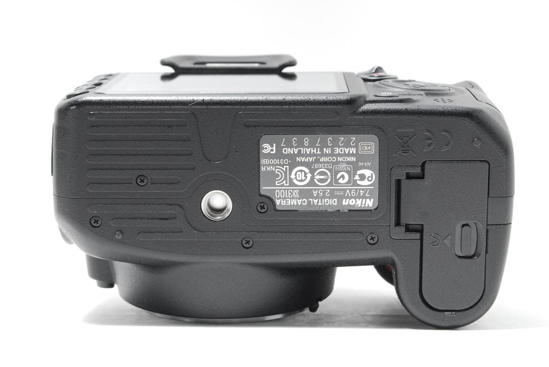 【新品級美品】Nikon D3100　スマホ転送　写真も動画もOK　小型で軽量