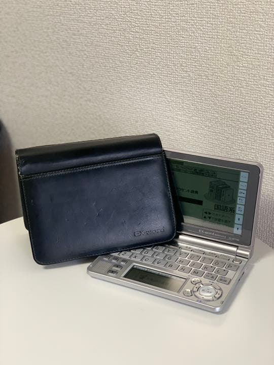 【値下げ・送料無料】CASIO 電子辞書　EX-word DATAPLUS 4