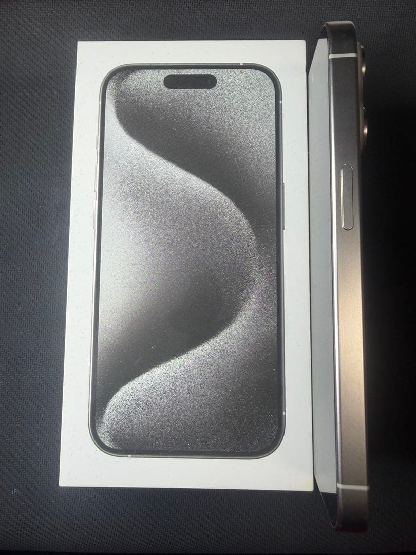 iPhone 15 pro 128GB ホワイトチタニウム