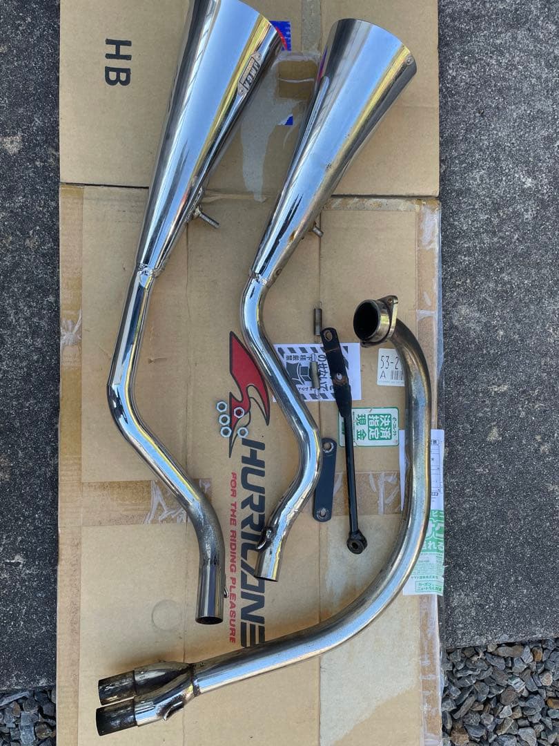 超貴重　TW200 デュアルマフラー　ハリケーン製