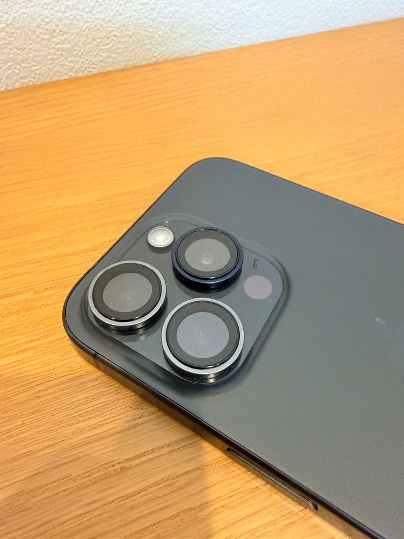 iPhone15 Pro 香港 デュアルSIM 256GB SIMフリー