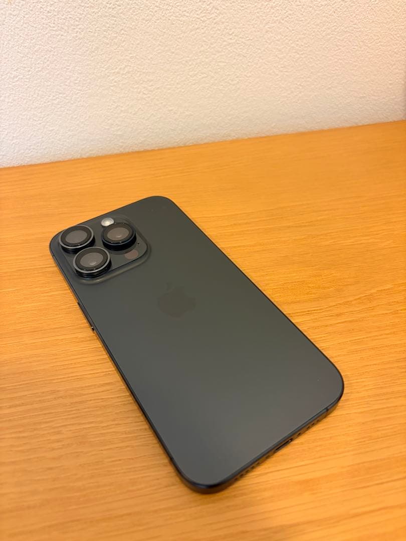 iPhone15 Pro 香港 デュアルSIM 256GB SIMフリー