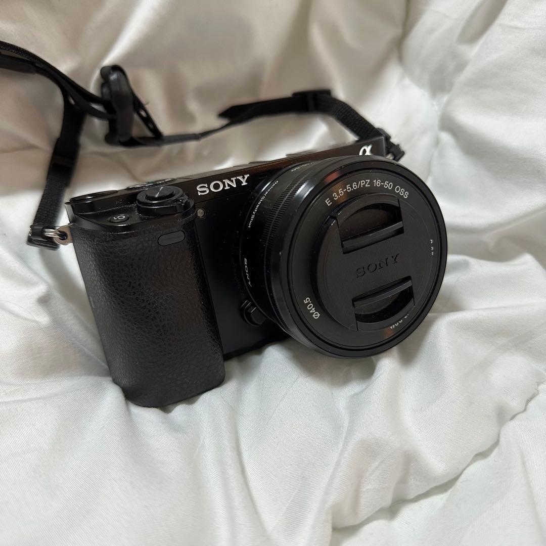 《値下げ中》SONY α6000 デジタル一眼レフカメラ　レンズセット