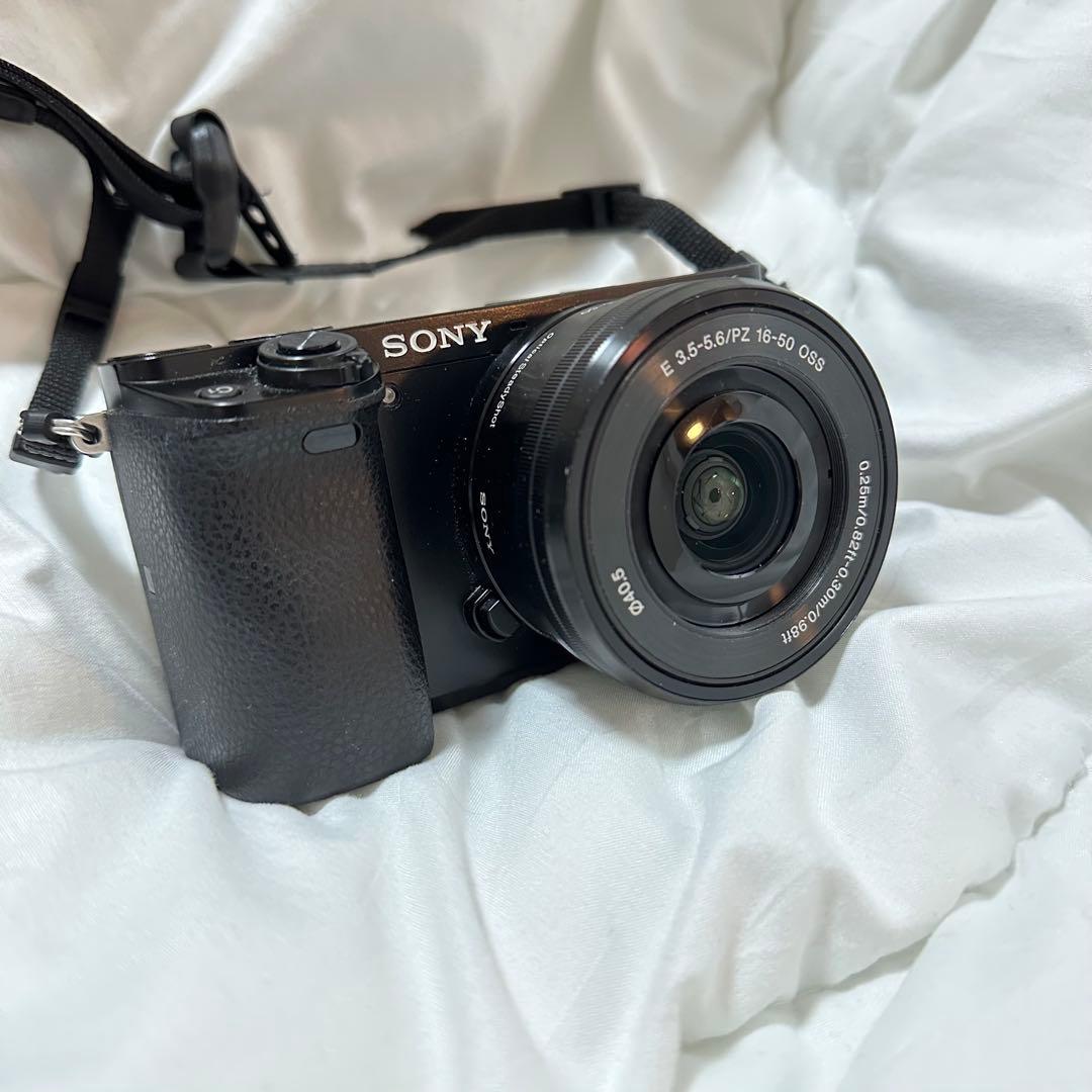《値下げ中》SONY α6000 デジタル一眼レフカメラ　レンズセット