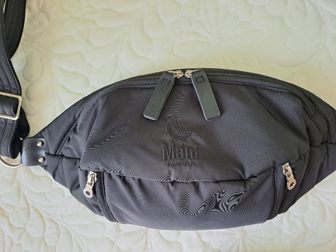 【週末割引中】ノルンマーニ 抱っこバッグ N/ORN mani ナイトブラック