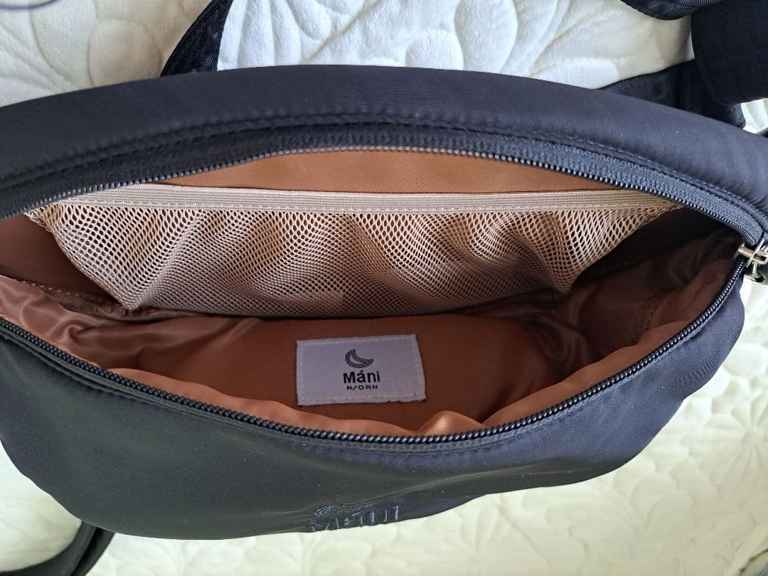 【週末割引中】ノルンマーニ 抱っこバッグ N/ORN mani ナイトブラック