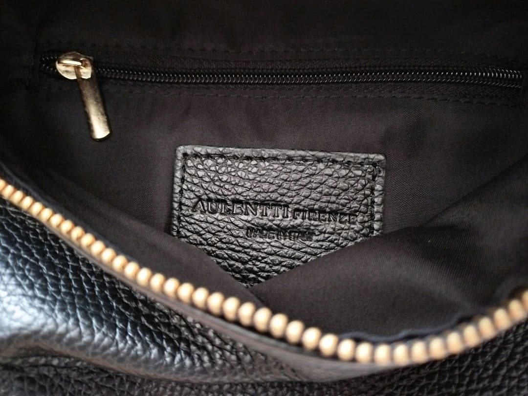 【AULENTTI/オウレンティ】レザーショルダーBAG