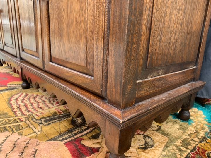 colony house 神戸家具　アンティーク　ビンテージ　飾り棚　食器棚　棚