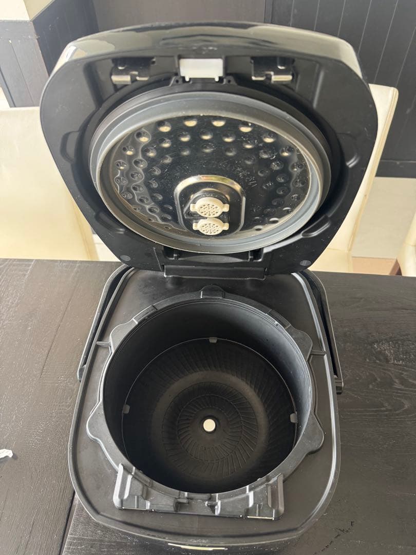 【一升炊き】炊飯器 10合 圧力IHジャー 2022年