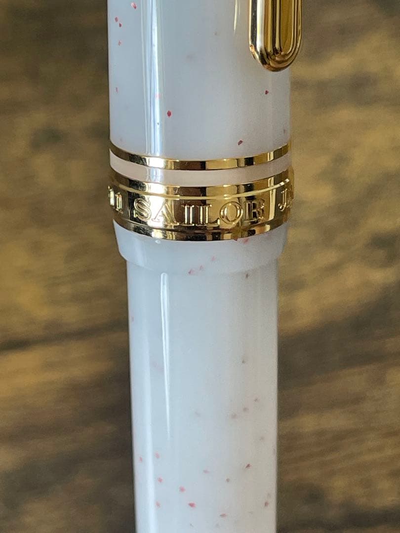 新品未使用　 四季織　雪月空葉 　雪椿　万年筆　字幅MF セーラー　万年筆　完品