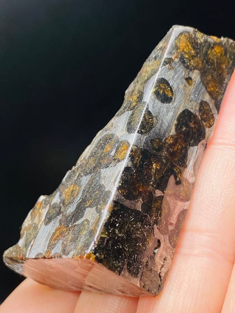 パラサイト隕石 102g 隕石　石鉄隕石　メテオライト セリコ隕石