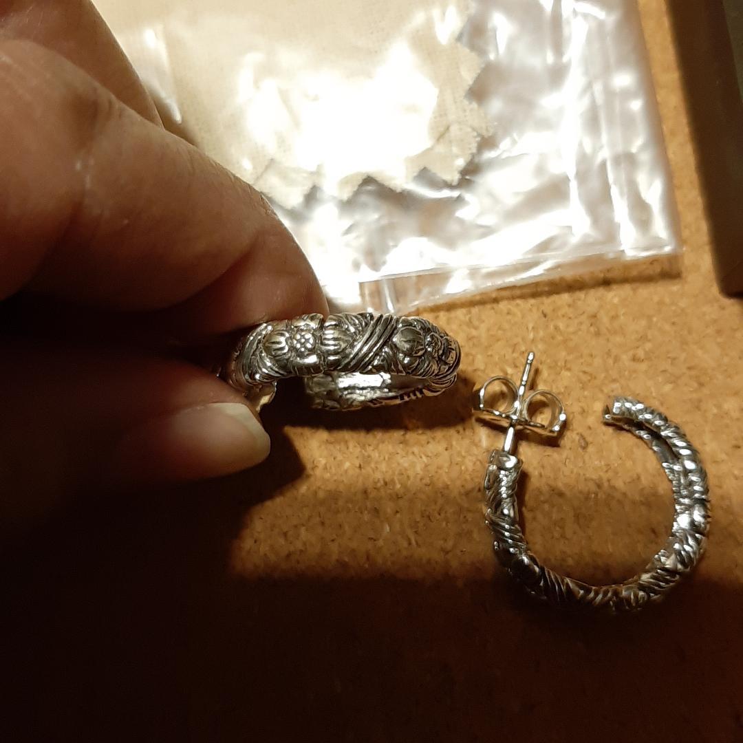 匿名配送変可！即発新品STEPHENDWECKシルバーフラワーピアス