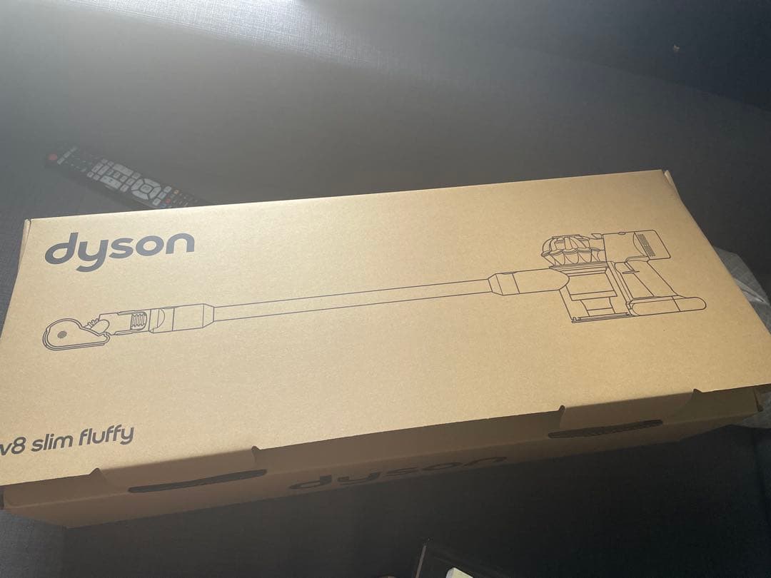 Dyson V8 Slim Fluffy Extra コードレス掃除機付属品完備