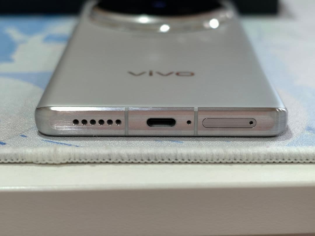 vivo X100 Ultra 12+256GB チタン 超美品 シムピン欠損