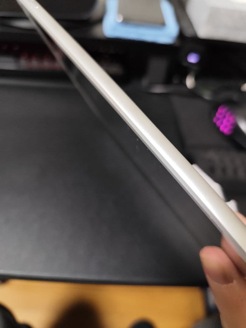 【美品】iPad 第5世代 32GB シルバー wifiモデル　おまけつき