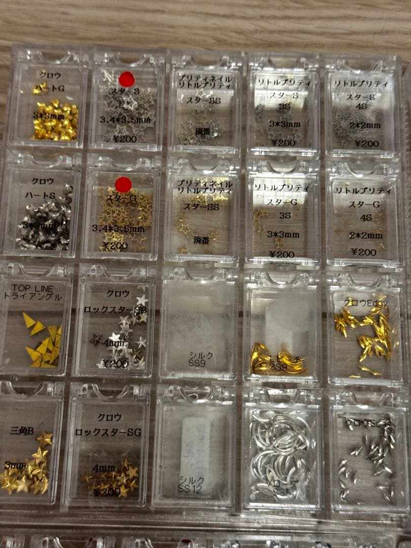 スワロフスキーネイルパーツ大量まとめ販売