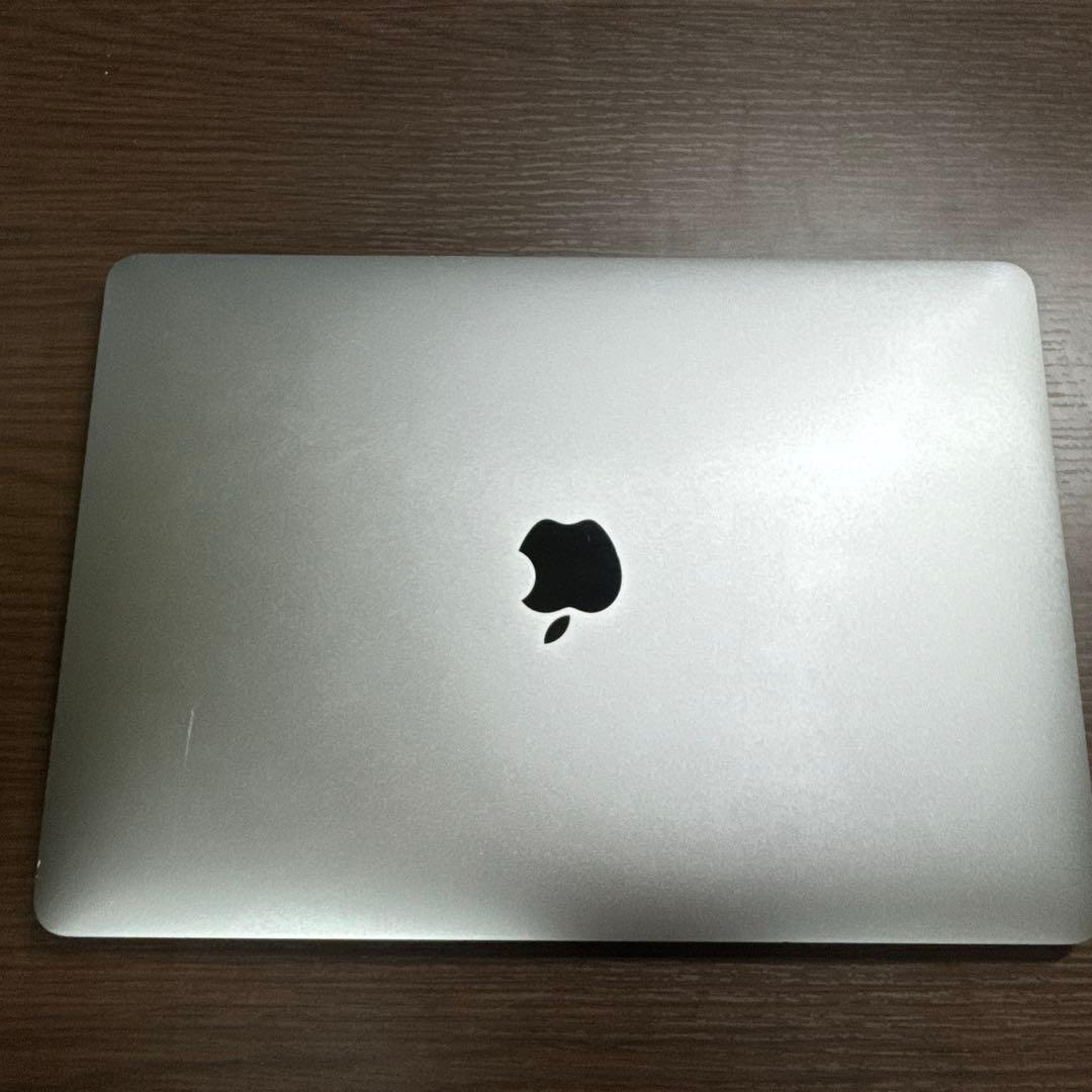 Apple MacBook Pro 13インチ256GB Touch Bar搭載