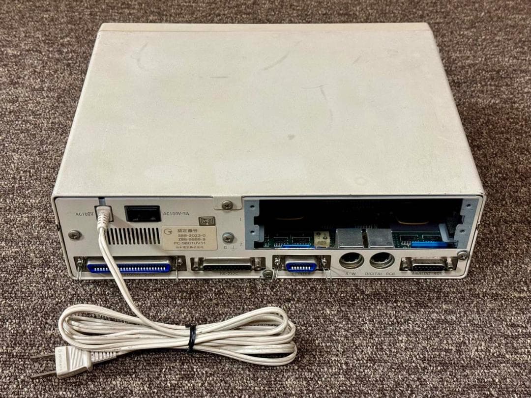 NEC PC-9801UV11 電源ON、FDD起動、26K音源の動作を確認済