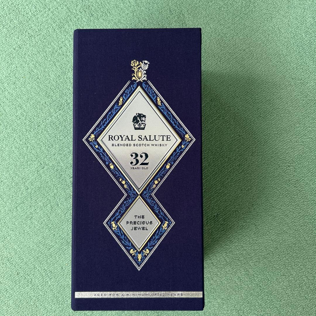 値下げ！ロイヤルサルート32年 プレシャスジュエル