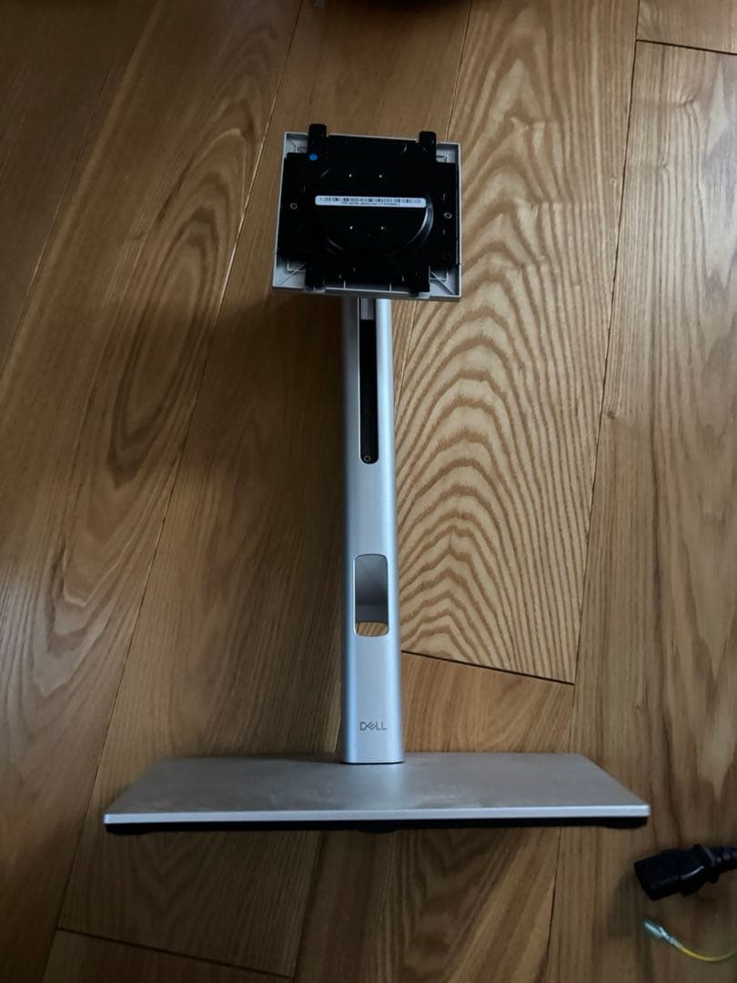 【ジャンク品】Dell 27インチUSB-Cハブ モニター U2722DE