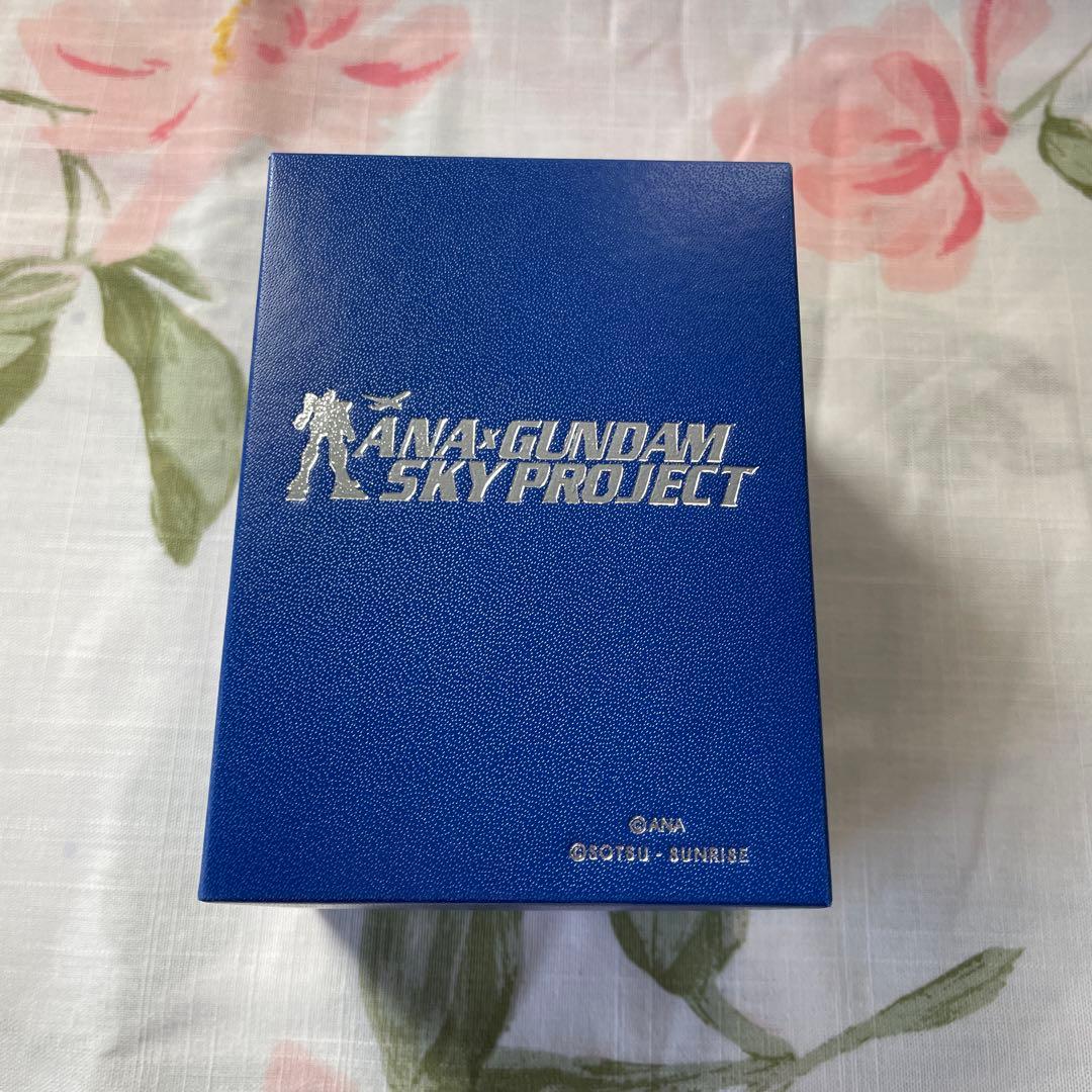 新品未使用全日空ANA×ガンダム時計クロ ノグラフウォッチSKY PROJECT