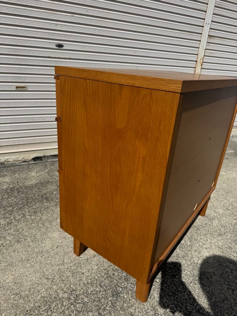 ウニコ KIRP キルプ キャビネット サイドボード 美品 北欧