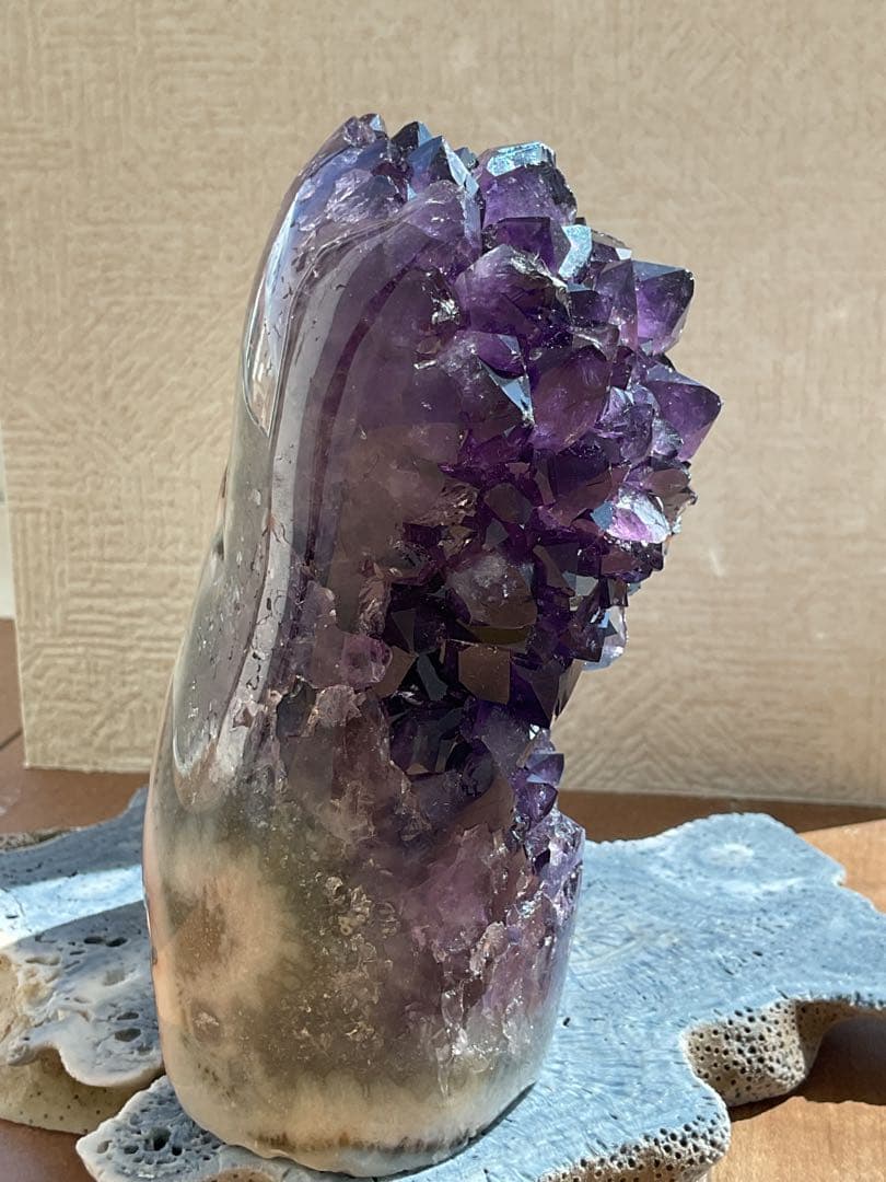 ウルグアイ産　 アメジストクラスター　瑪瑙　780g