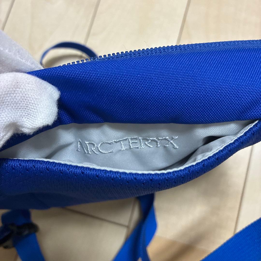 美品国内正規品アークテリクス　マンティス2 ブルー