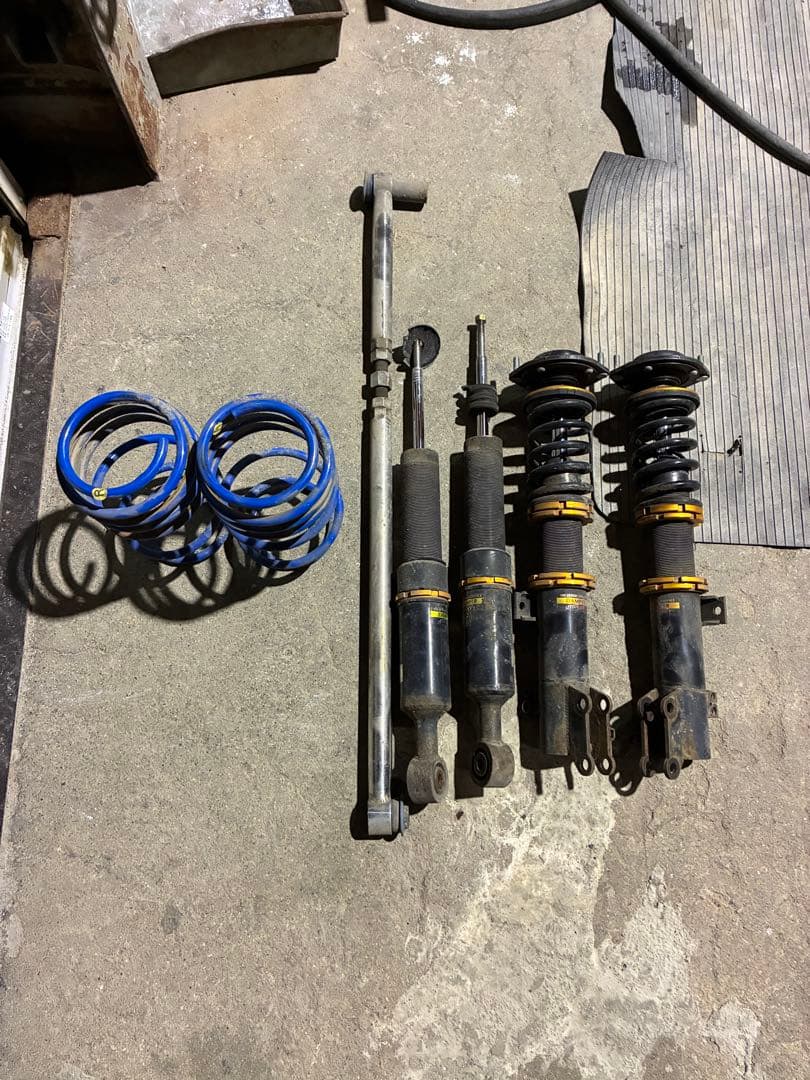 ダイハツ　ムーブコンテ　車高調　一式