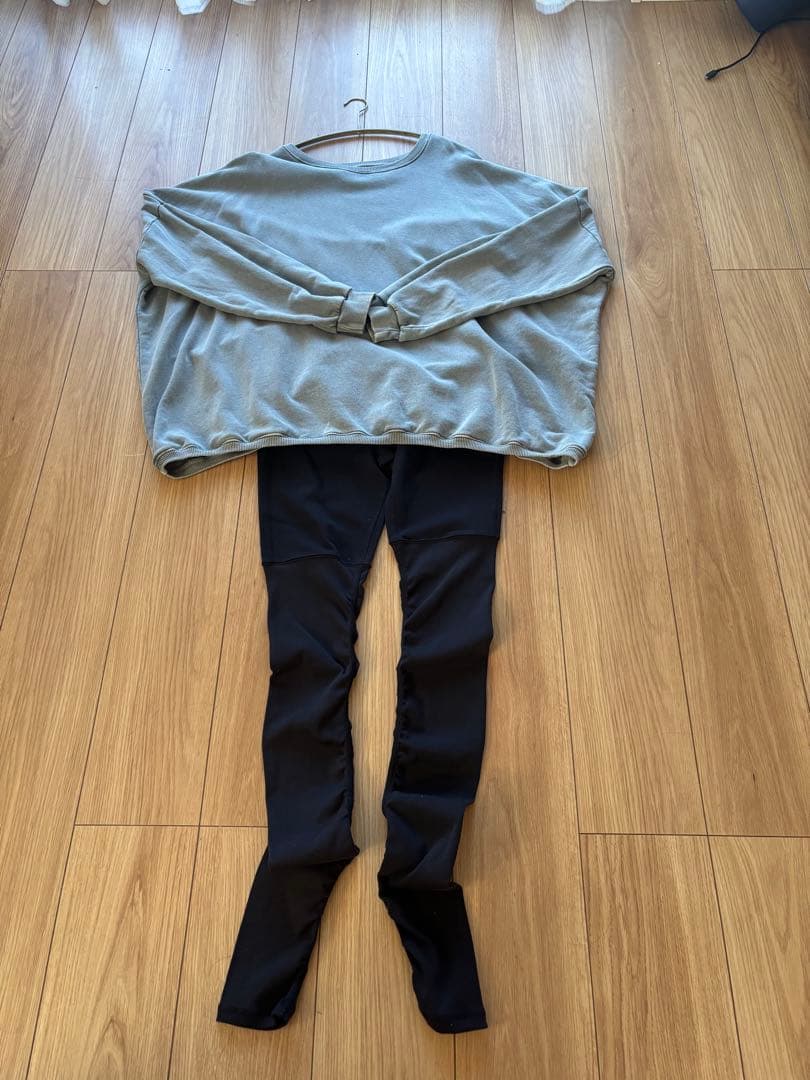 alo yoga アロヨガ ロング丈 リブレギンス ブラック M