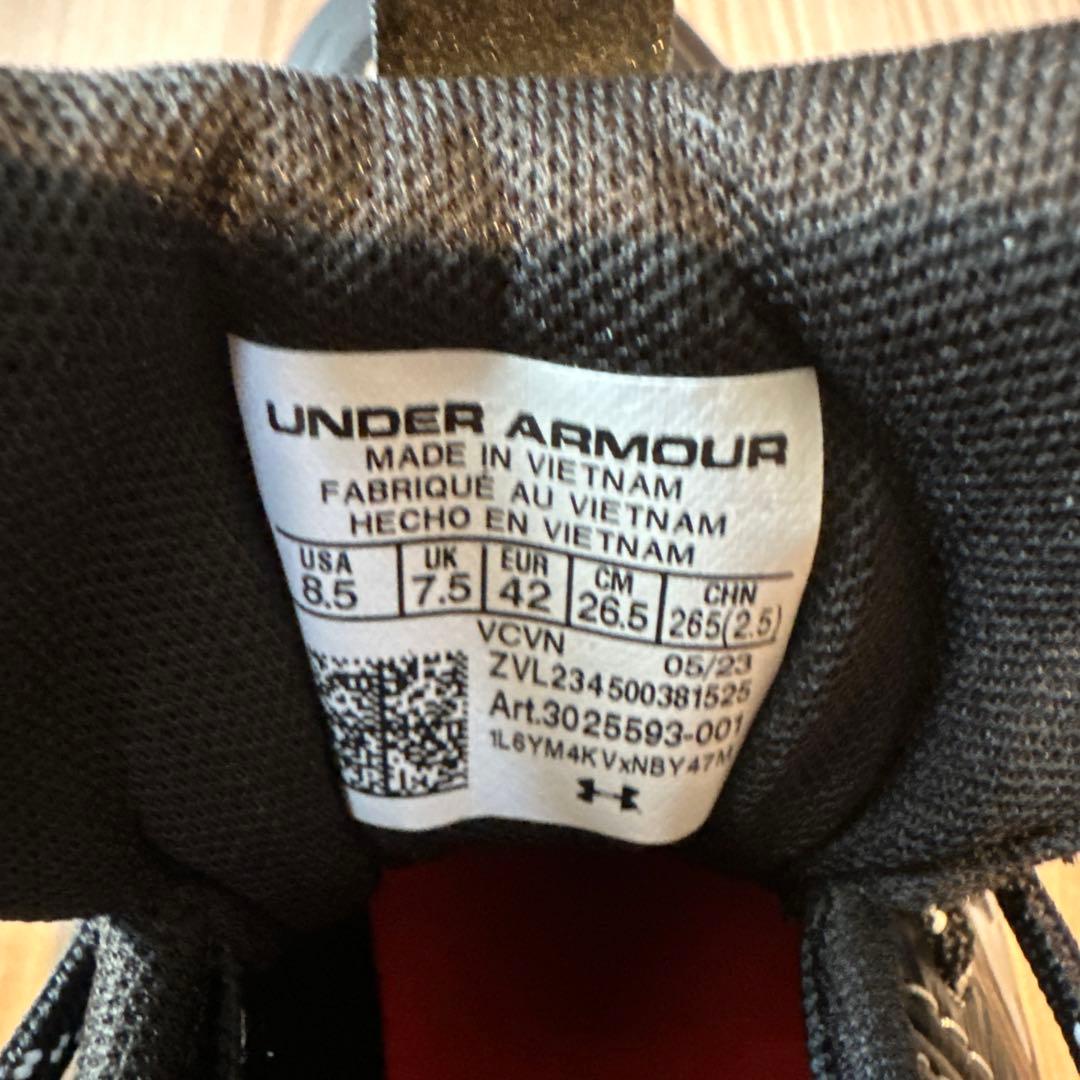 UNDER ARMOUR（アンダーアーマー）野球用トレーニングシューズ　未使用品