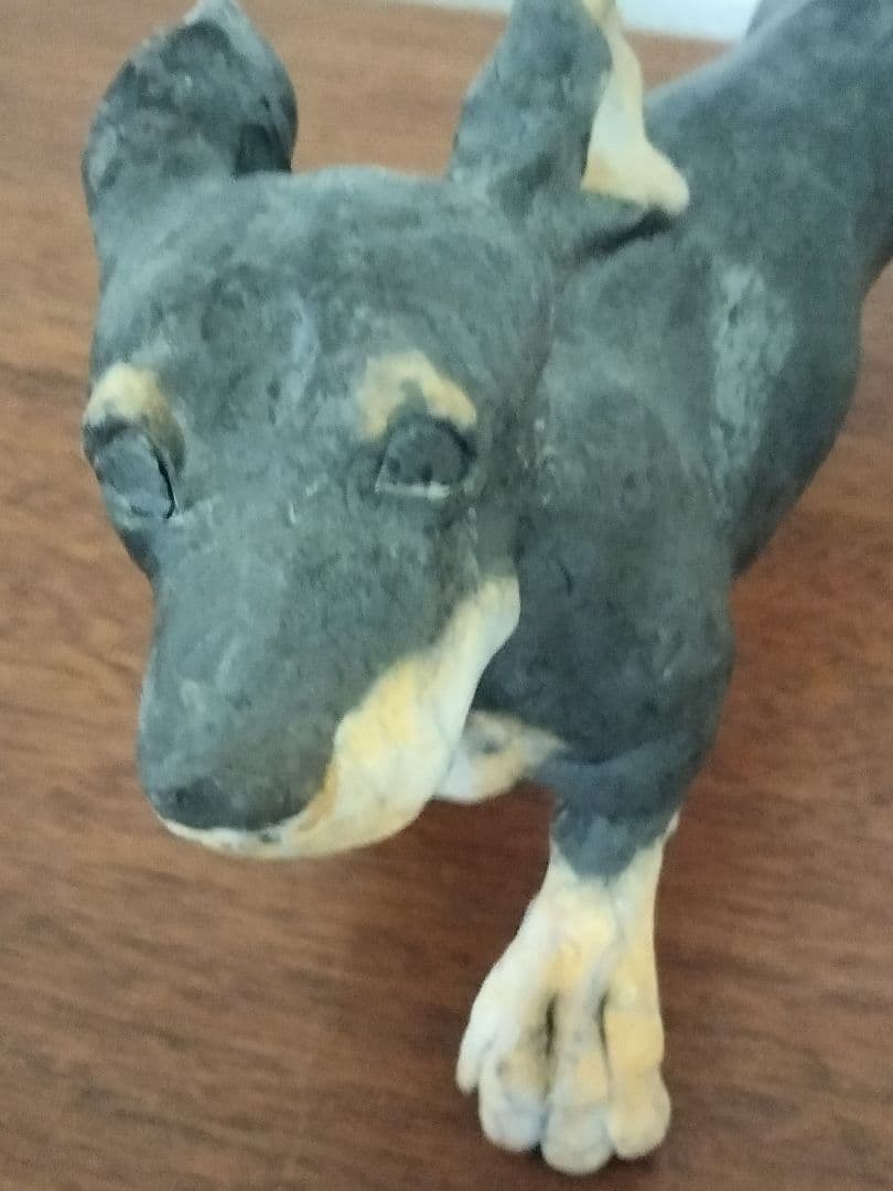 ダックスフンド置物　Running sausage christina uk