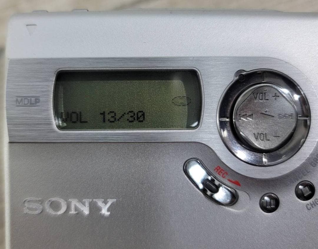 現状品 SONY MDウォークマン MZ-N920 ポータブルMDプレーヤー