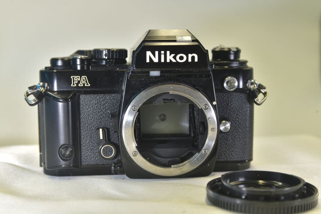 Nikon FA フィルム一眼レフカメラ NIKONストラップ、ボディキャップ