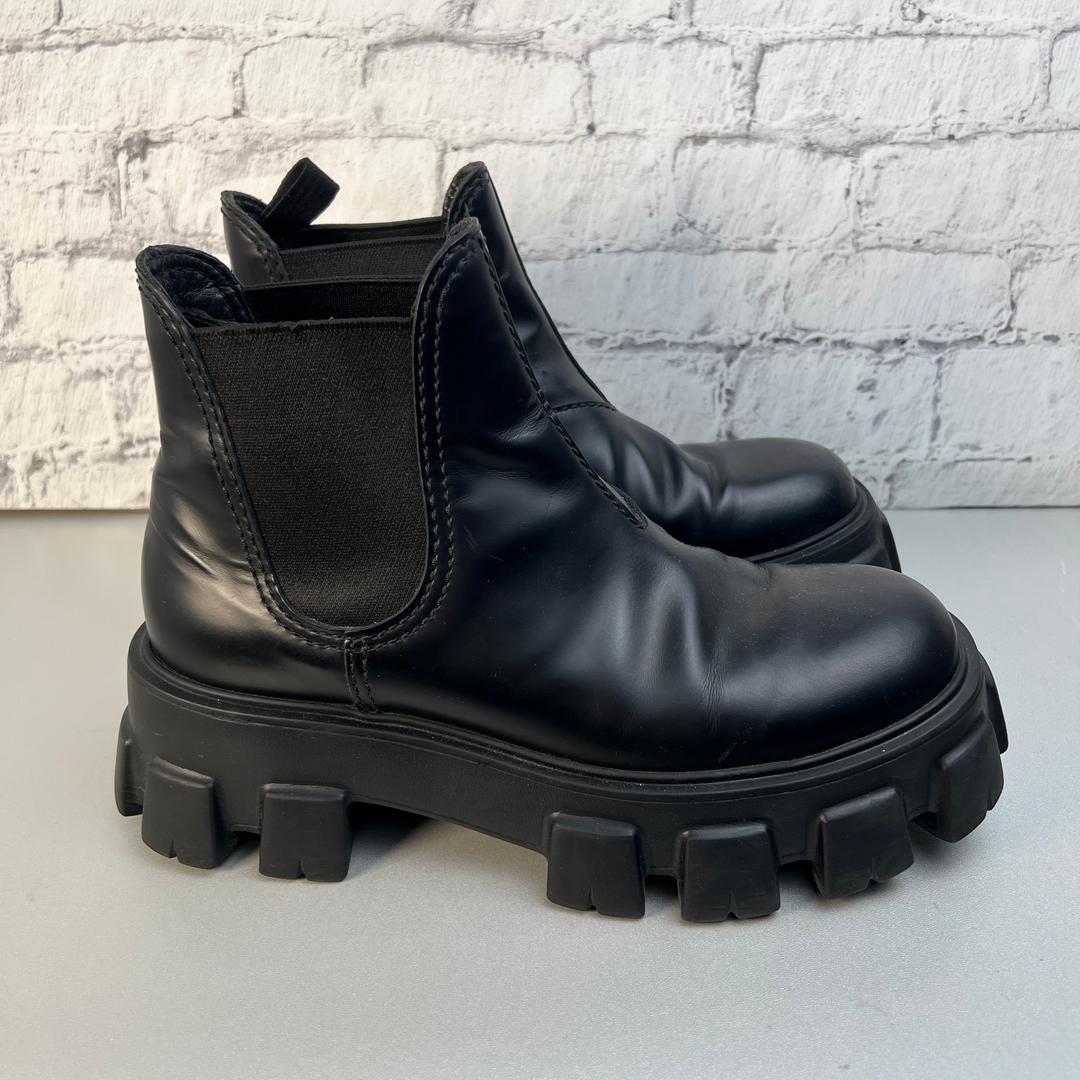 【最終処分SALE】PRADA プラダ チェルシーブーツ ブラック A-9198