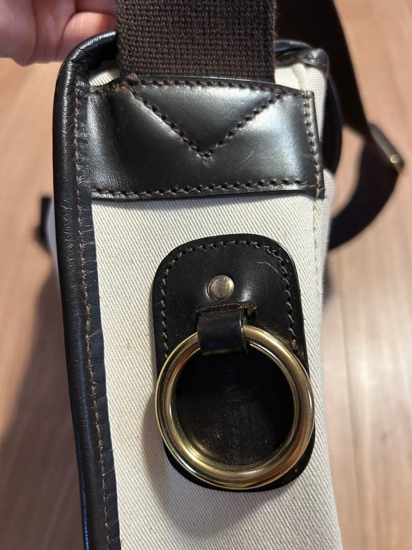 U*1様 最終値下げ！Bradyブレディ　ショルダーバッグ/エクリュ