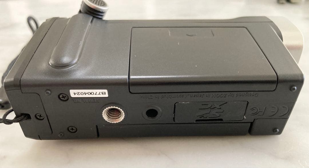 ZOOM Q4n ビデオカメラ レコーダー